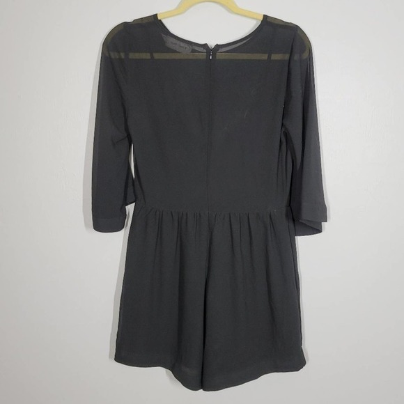 Line & Dot Celeste 3/4 Sheer Sleeve Side Seam Pocket Cinch Waist Romper Size S - Picture 3 of 5